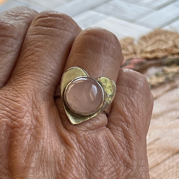 Rose quartz and sterling heart ring - Picture 7 of 9